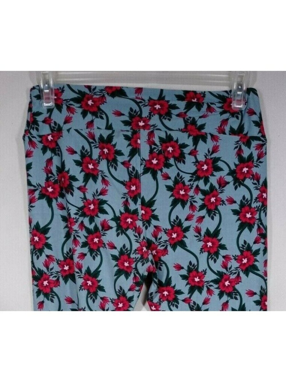 New LuLaRoe Tall & Curvy Leggings Light Blue With Green & Pink Floral Designs